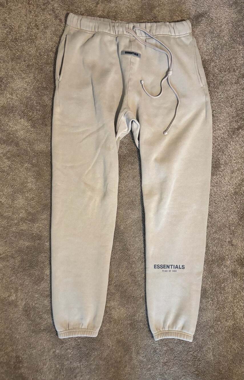 Fear of God Essentials Fleece Jogger Sweatpants Mens Size Large Tan Cotton